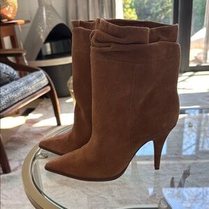Stunning Alexander Birman for BR tan heeled boots.